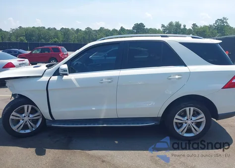 2013 Mercedes-Benz Ml 350 350 z USA, uszkodzony, nr VIN 4JGDA5JB4DA128944